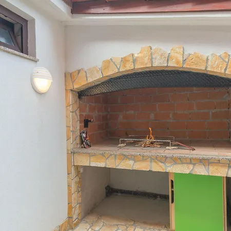 Apartamento Puskaric 1 By Interhome *
