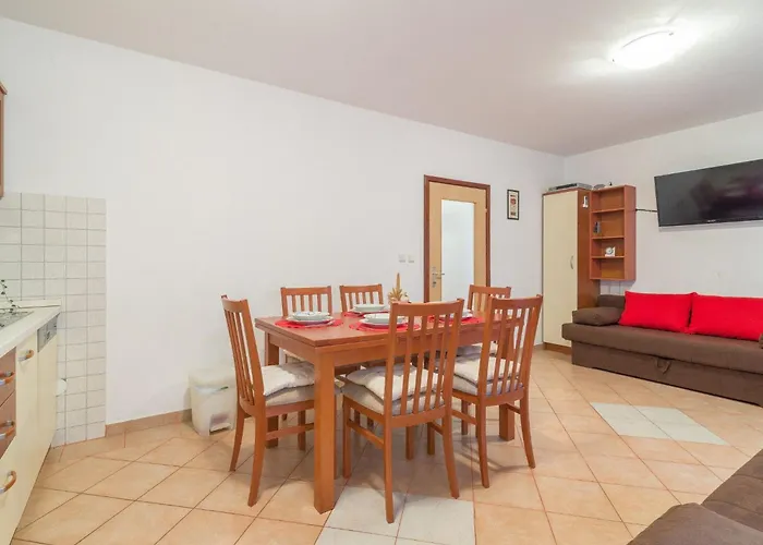 Apartman Puskaric 1 By Interhome *